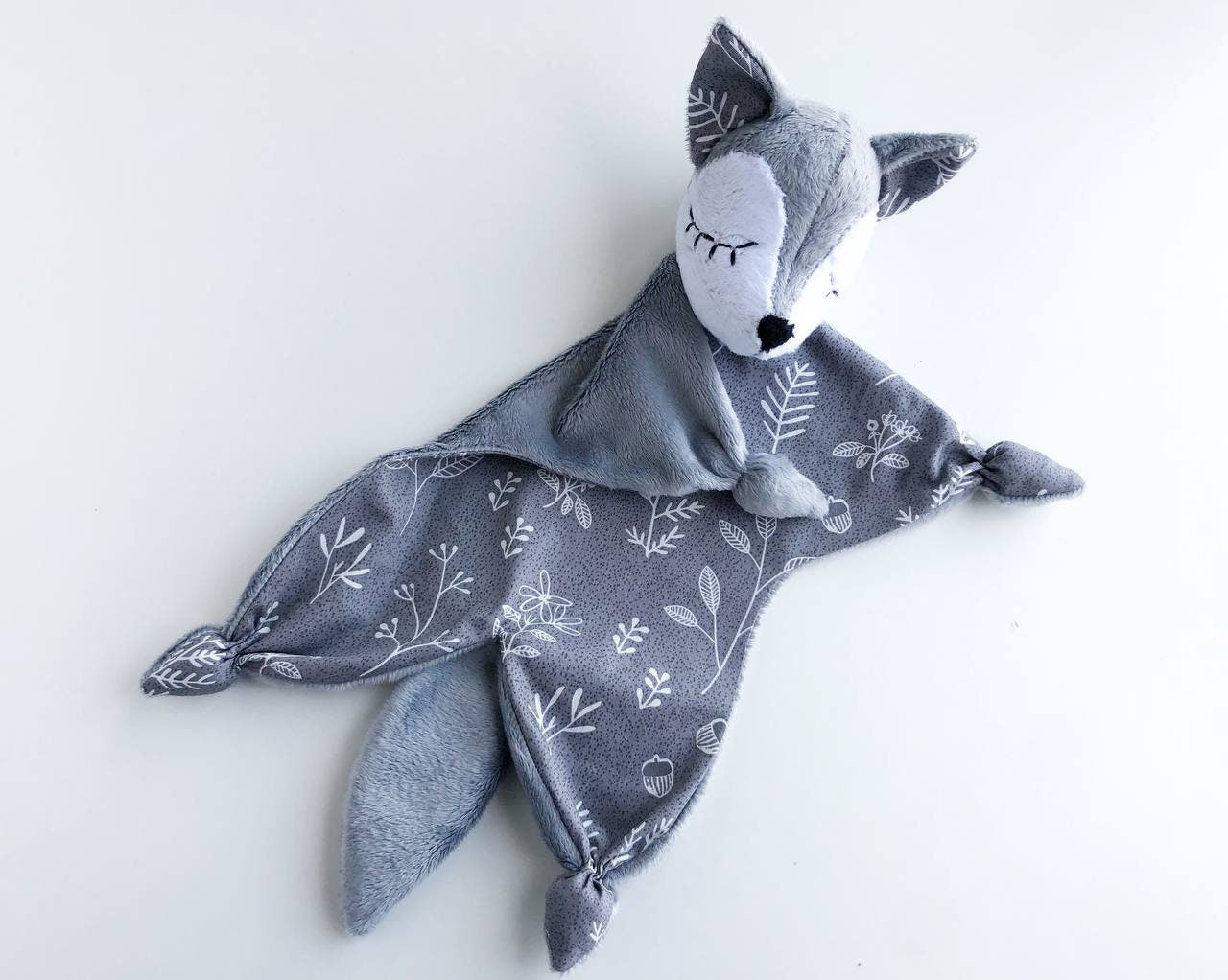 Wolf lovey blanket, baby lovey, stuff wolf baby gift, wolf baby shower –  Kenesberem