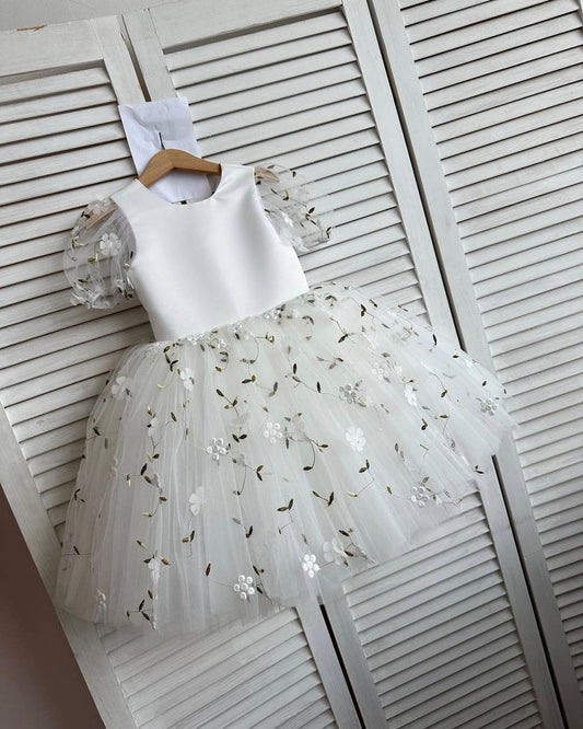 White flower summer dress
