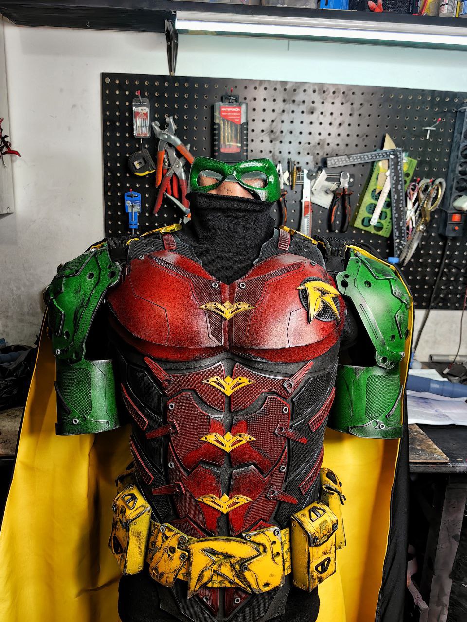 Robin cosplay suit