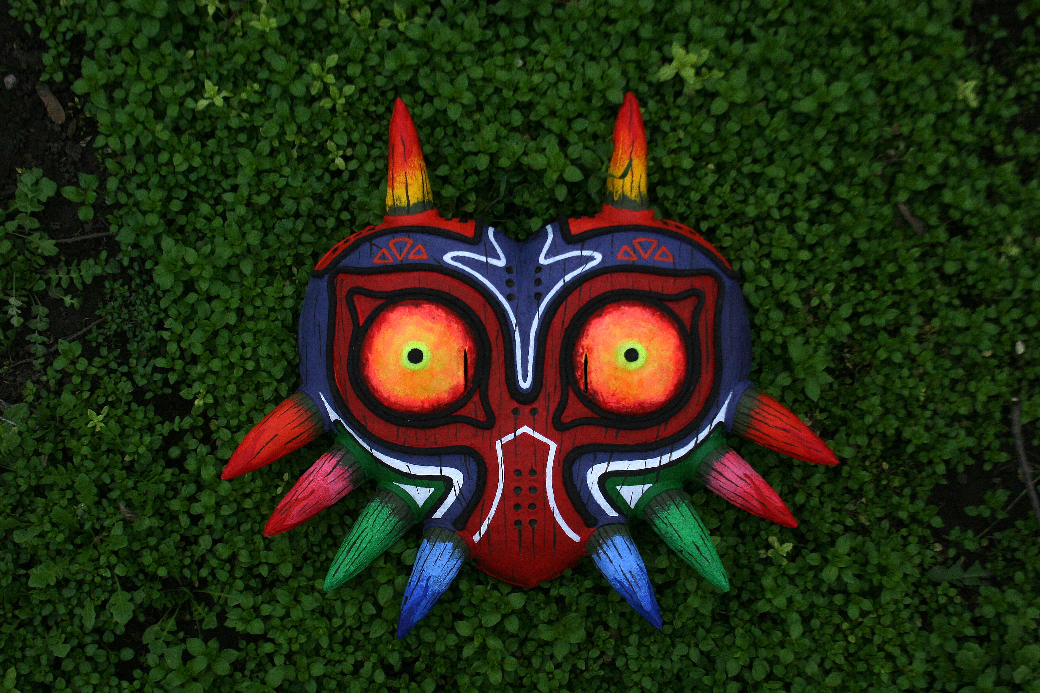 Wearable GLOWING eyes Majora’s Mask Legend of Zelda Halloween Christmas Birthday Present Gift