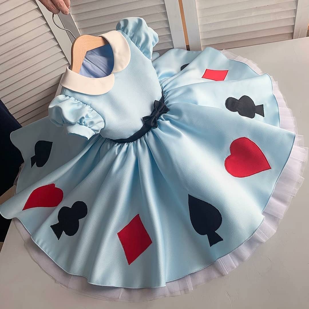 Blue and white Alice in Wonderland Disney princess dress for girls with white apron