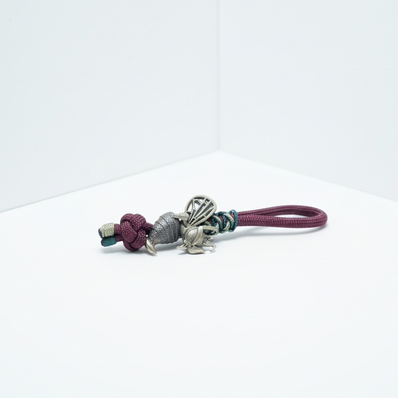 Hornet decorative bead on keychain