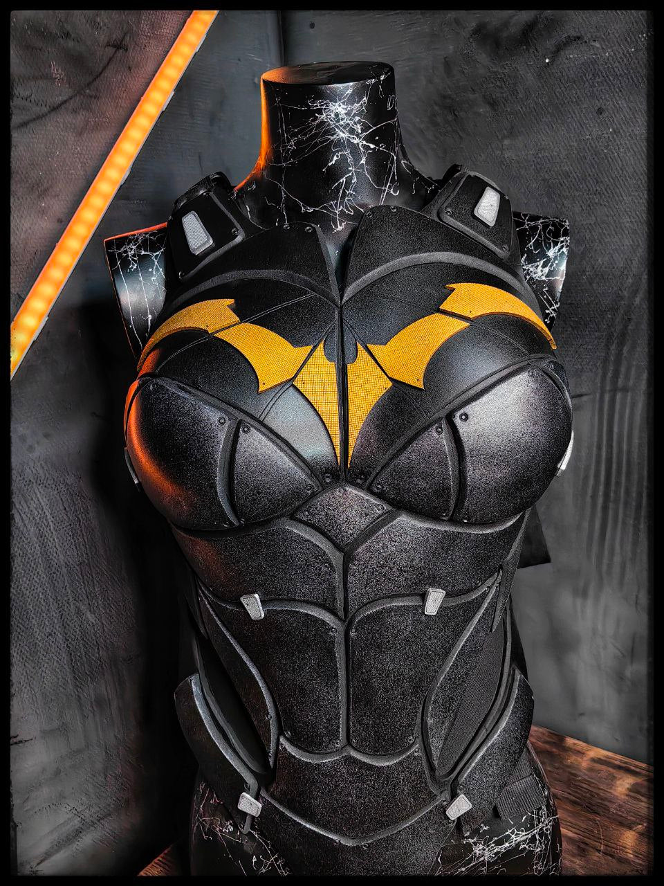 Batgirl female chest v2