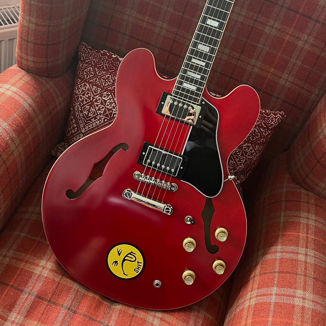 Andy Scott guitar sticker “SHIT” Gibson ES-335 Sweet band