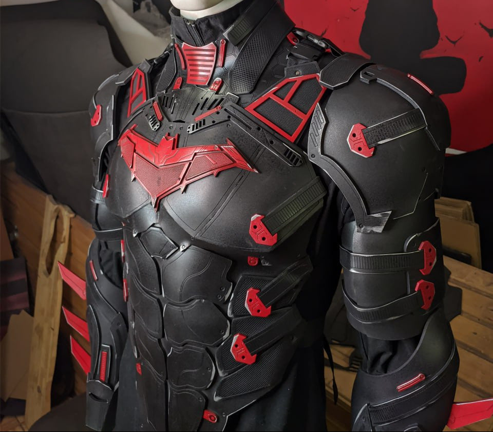 Red Hood superhero costume armor for cosplay