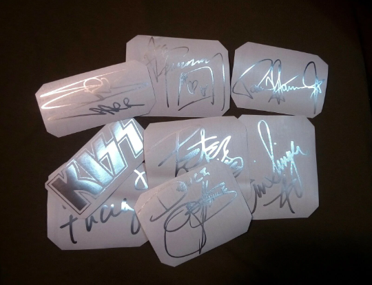 Kiss stickers autographs Paul Stanley, Gene Simmons, Eric Singer, Tommy Thayer