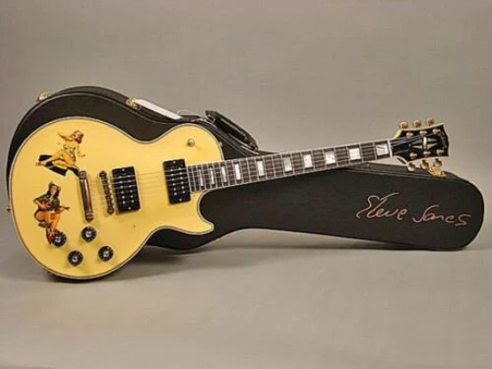 Steve Jones Limited Edition Sex Pistols Inspired Vintage Custom Glamour Girl Les Paul Guitar Print - Unique Punk Rock Gift | Kenesberem