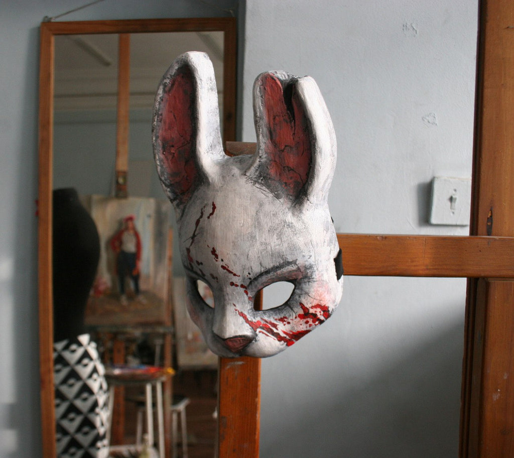 Huntress mask from Dead by Daylight gaming cosplay