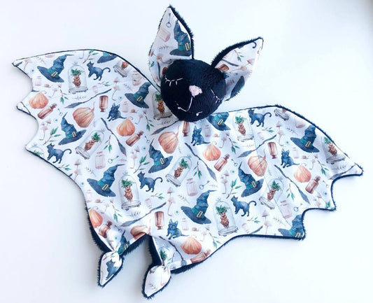 Personalised Bat lovey blanket, bat plush, Halloween baby shower gift, bat nursery decor, stuff bat for baby