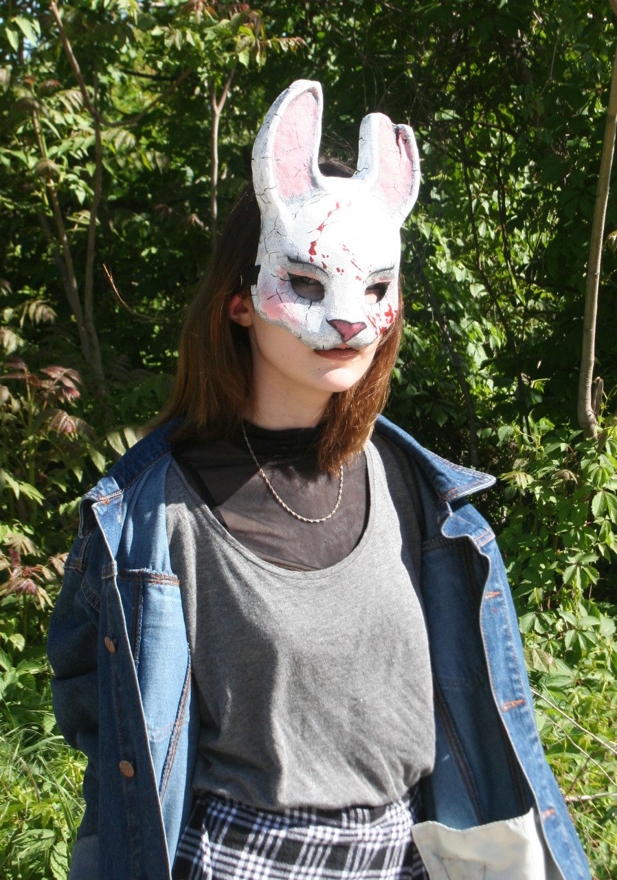 Dead by Daylight Huntress Mask Cosplay – Wearable Gaming Costume